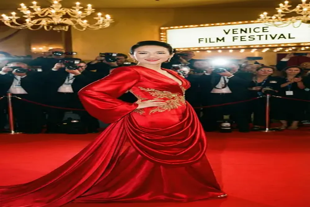 91与国际知名女演员合作红毯照片